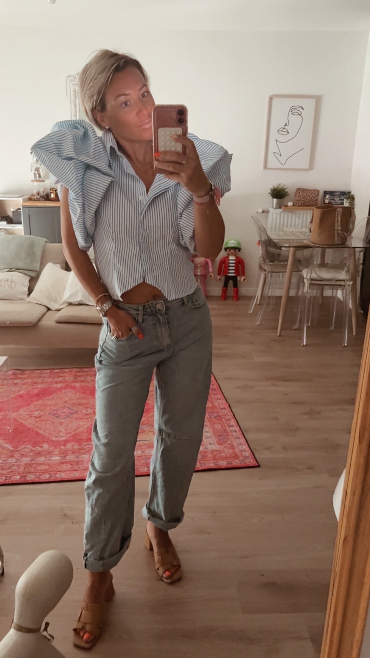 Chemise rayée à volants – Bleu & Blanc 💙