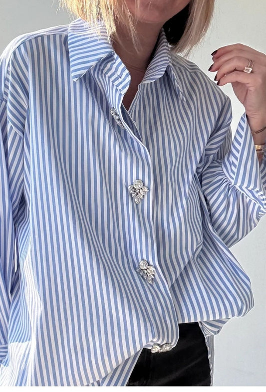 Chemise chic détails bijoux