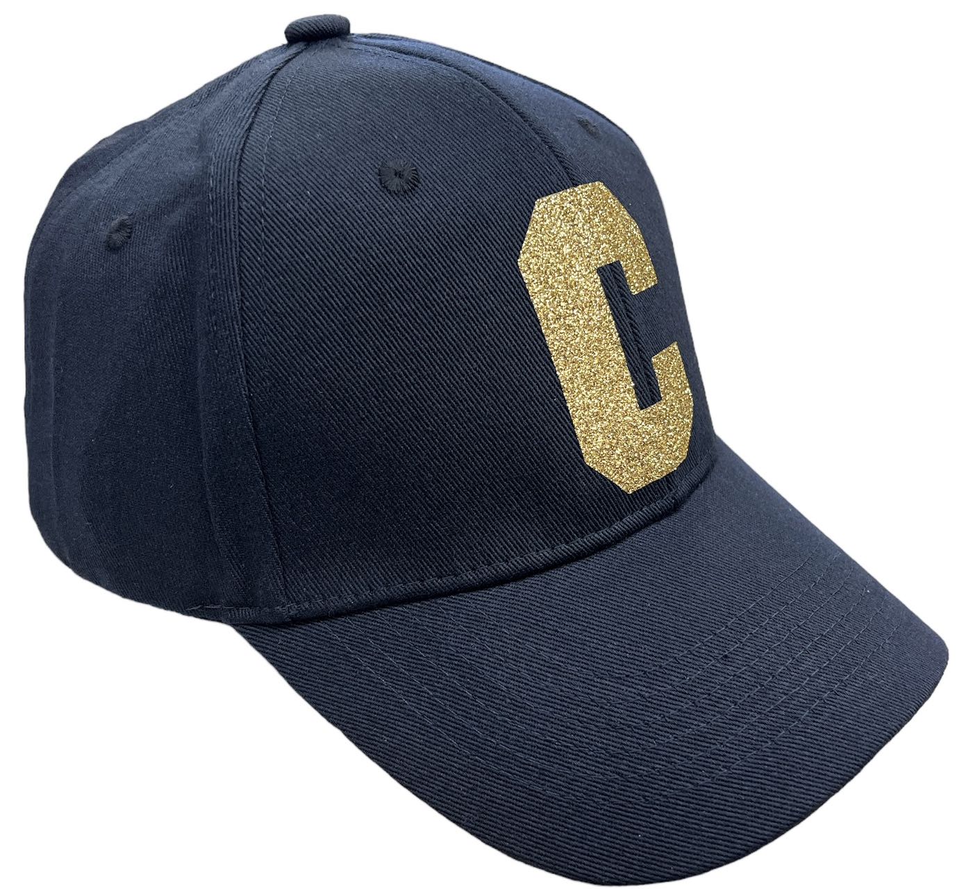 Casquette initiale “C” paillettes dorée
