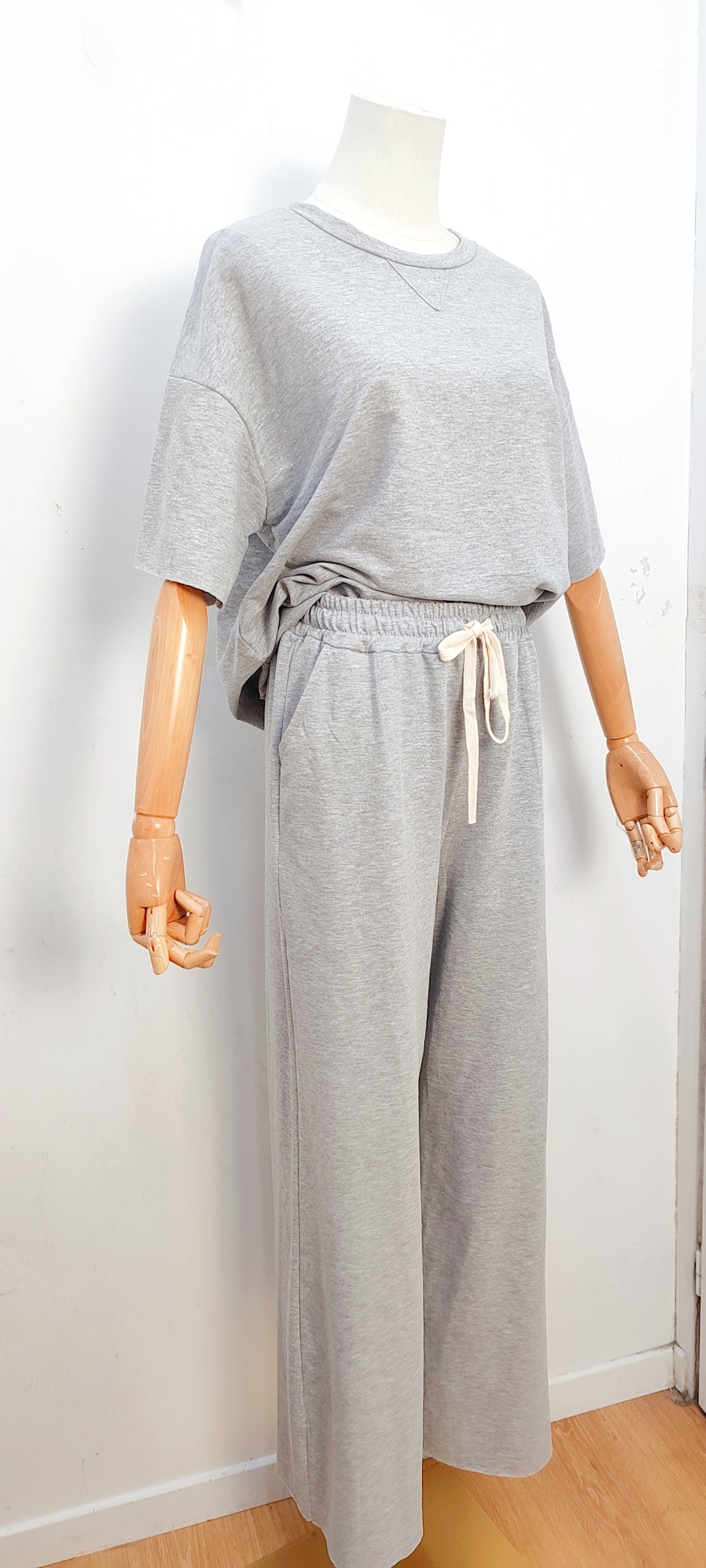 Ensemble femme casual confortable t shirt pantalon large fluide taille elastique look chic
