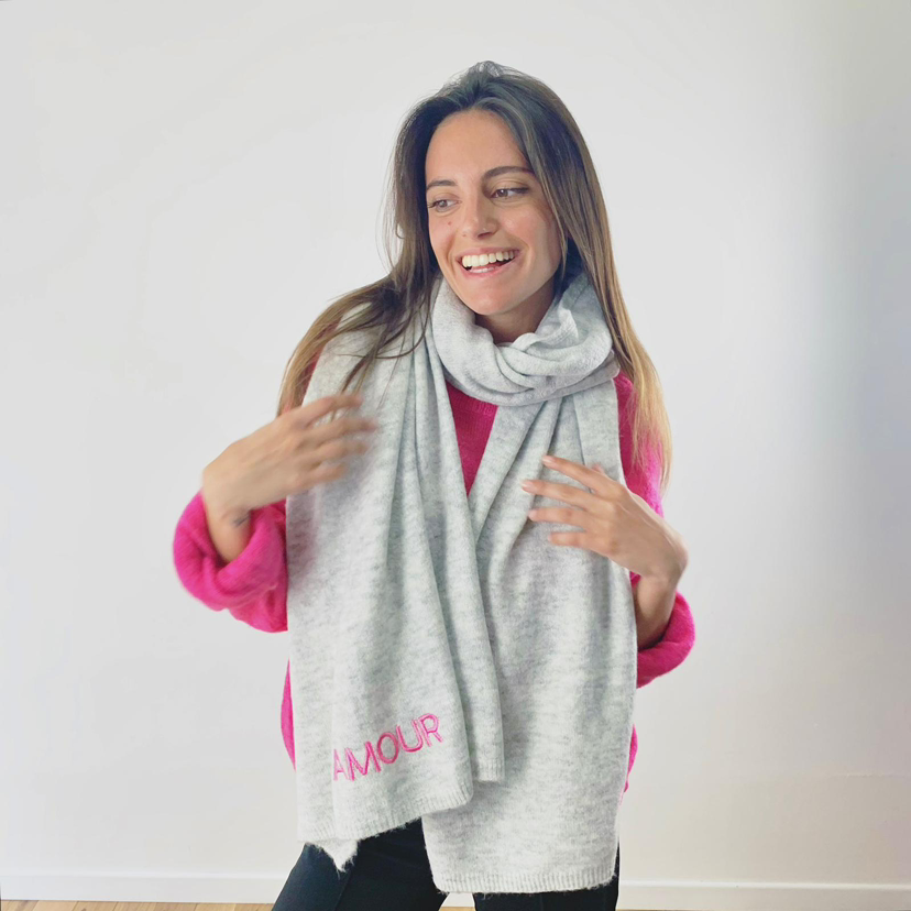Écharpe broderie AMOUR
