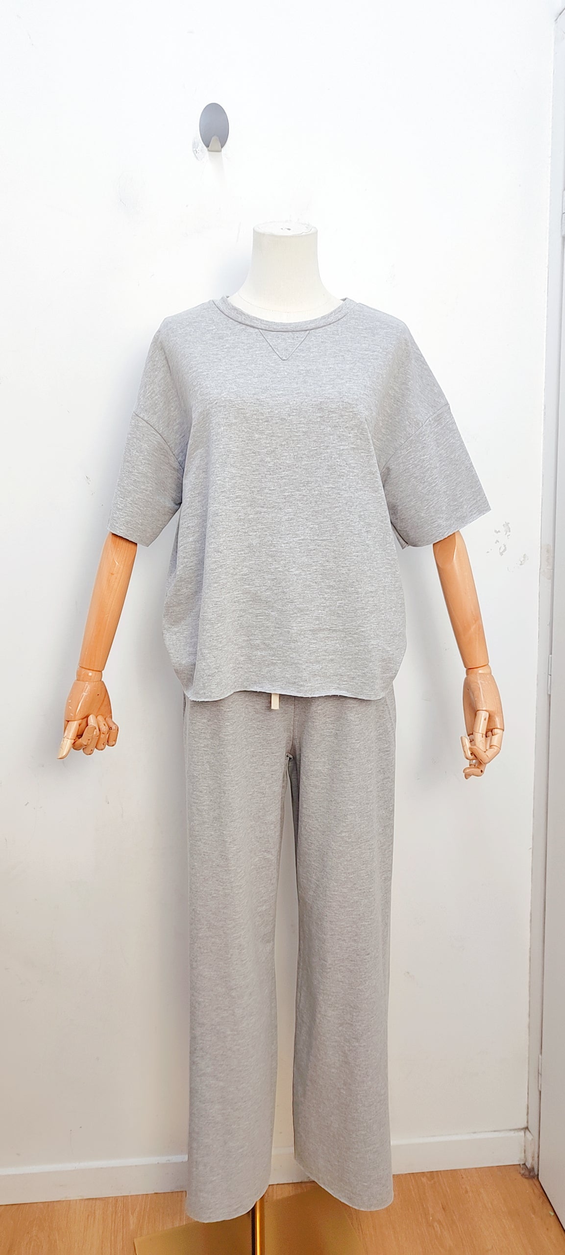 Ensemble femme casual confortable t shirt pantalon large fluide taille elastique look chic