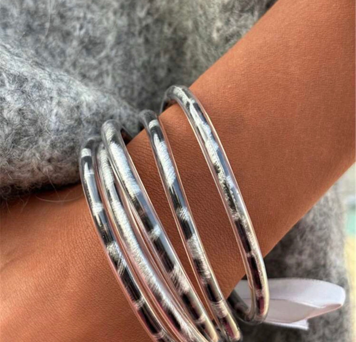 Bracelets joncs léopard argent