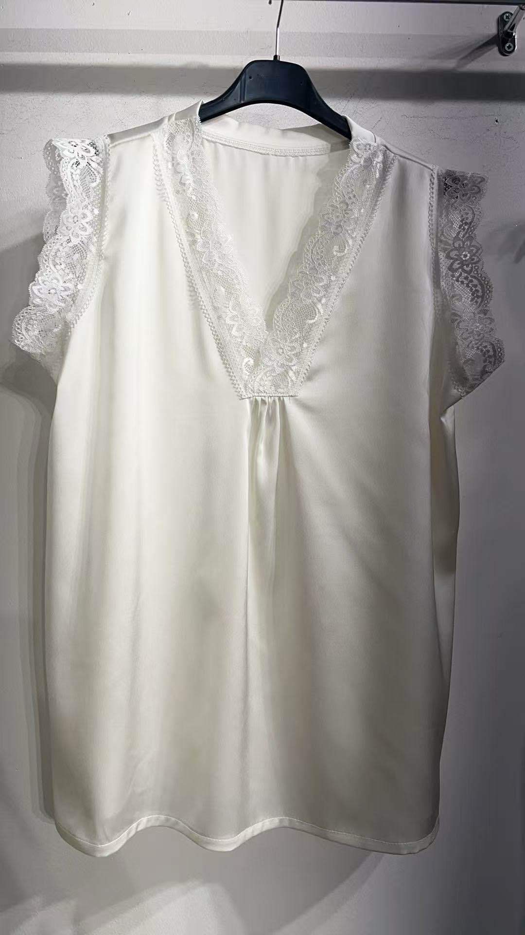Top Satin Dentelle Col V Femme