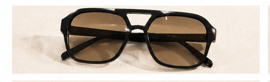 Lunettes de Soleil Mixte – Monture Noire & Verres Colorés