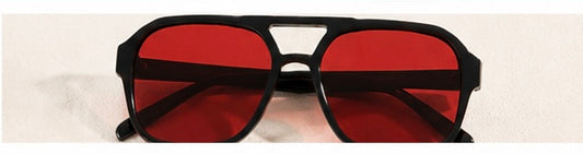 Lunettes de Soleil Mixte – Monture Noire & Verres Colorés