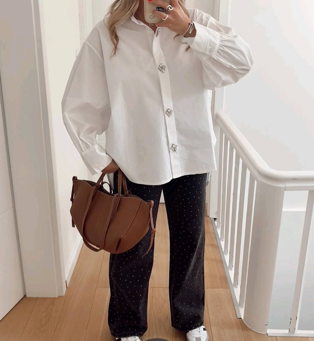 Chemise chic détails bijoux
