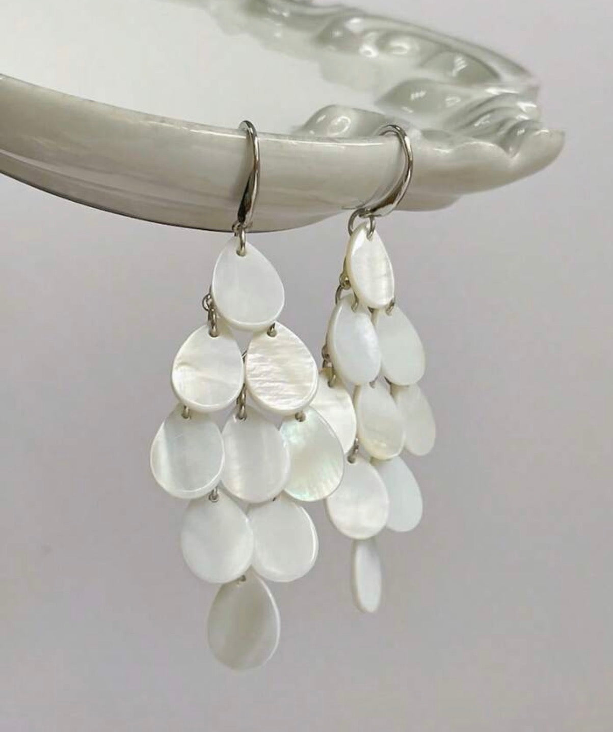Boucles d’oreilles nacrées cascade