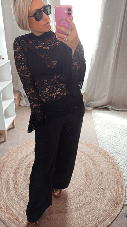 Top En Dentelle Manche Évasé