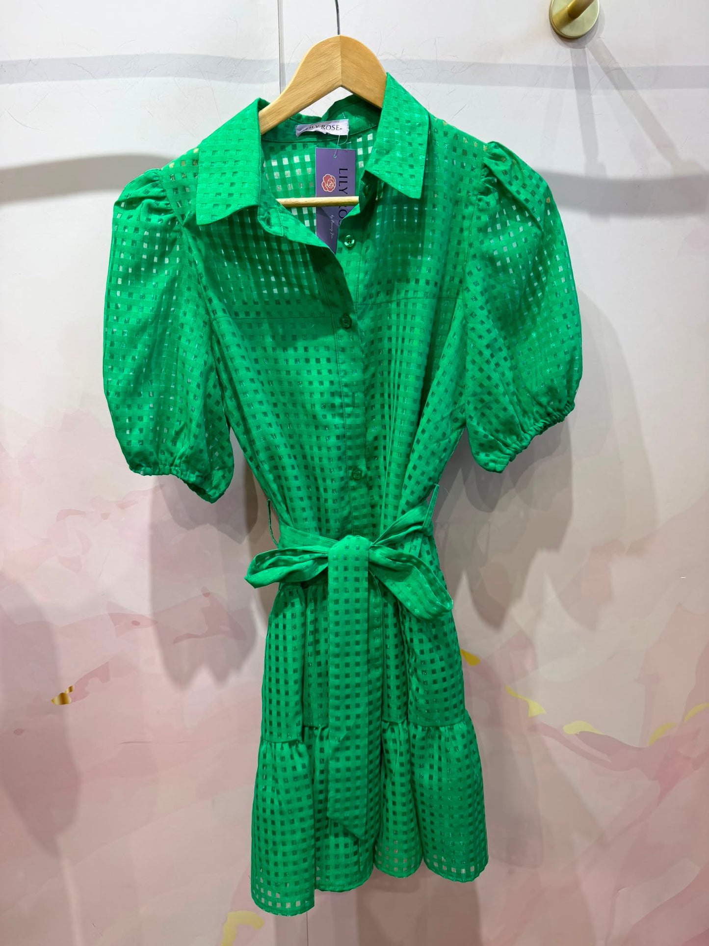 Robe Chemise Femme Ajourée avec Ceinture – Rose Fuchsia ou Vert Émeraude
