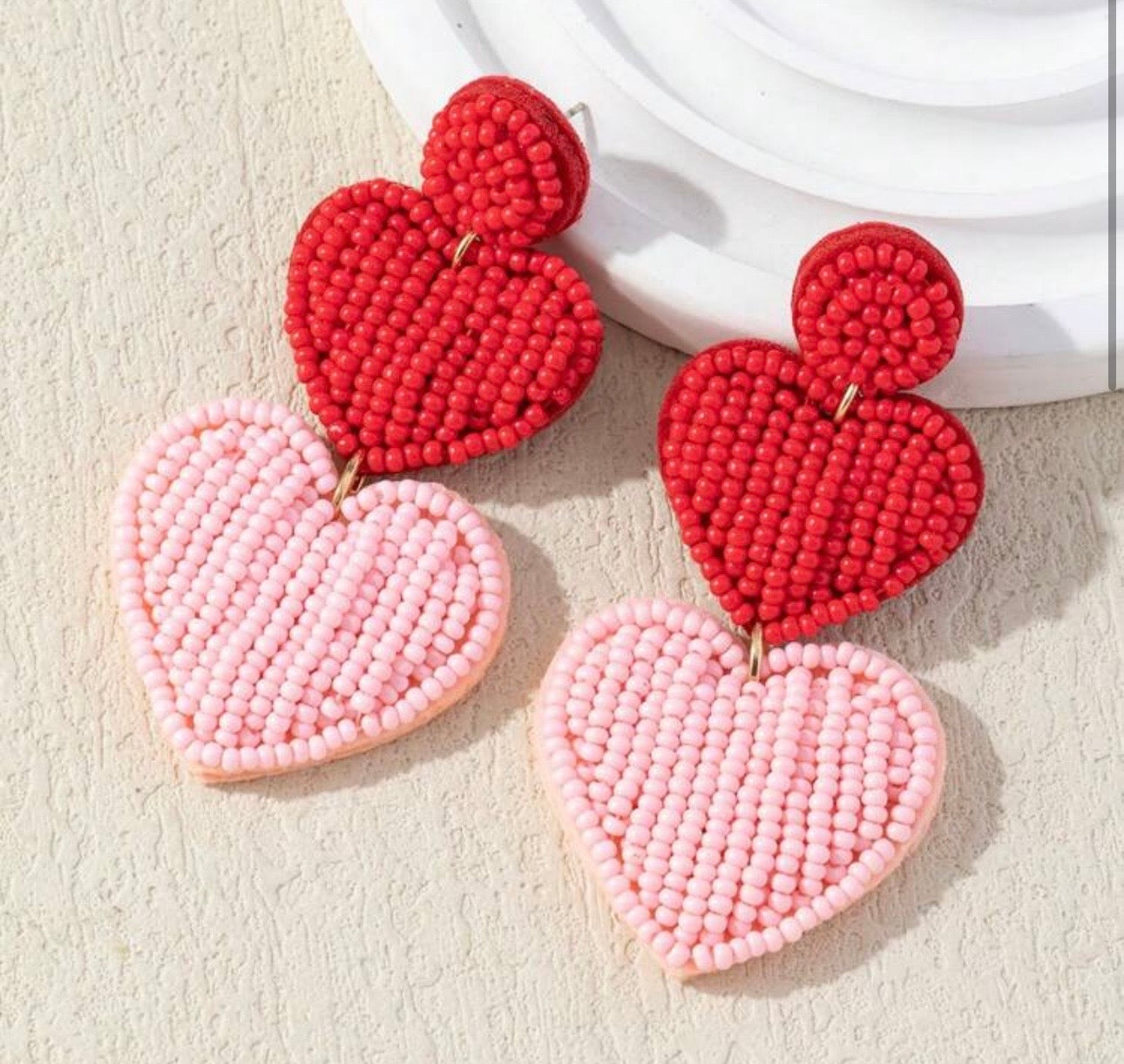 Boucles d’oreilles cœur en perles colorées – Style chic et tendance